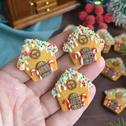 Миниатюра "Новый год. Пряничный домик", 1 шт (Югарт) Миниатюра "Новый год. Пряничный домик", 1 шт (Югарт)