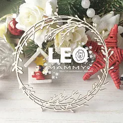 Чипборд "Рождественский венок", 8,6 см (LeoMammy) Чипборд "Рождественский венок", 8,6 см (LeoMammy)