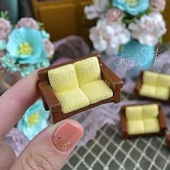 Миниатюра "Диван коричневый", 4х2,5х2,3 см (Югарт)
