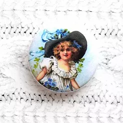 Фишка "Дети. В новой шляпке" (Scrapmania)