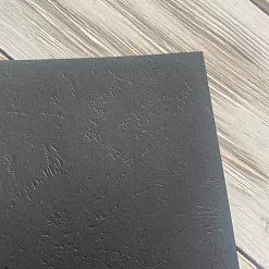 Картон А4 "Черный с текстурой", плотность 250 гр/м2 (АртУзор) Картон А4 "Черный с текстурой", плотность 250 гр/м2 (АртУзор)