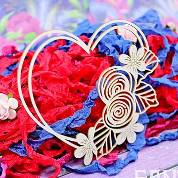 Украшение из чипборда "Рамка сердце с цветами" (Fantasy)