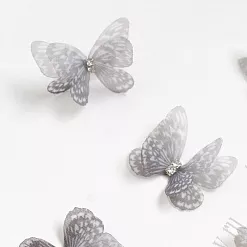 Украшение из ткани "Бабочка шифоновая. Серая", 3,3х2,5 см Украшение из ткани "Бабочка шифоновая. Серая", 3,3х2,5 см