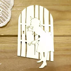 Украшение из чипборда "Калитка с девочкой" (Просто небо) Украшение из чипборда "Калитка с девочкой" (Просто небо)