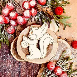Чипборд "Белочка с новогодней игрушкой", 4,2х4,6 см (WoodHome) Чипборд "Белочка с новогодней игрушкой", 4,2х4,6 см (WoodHome)