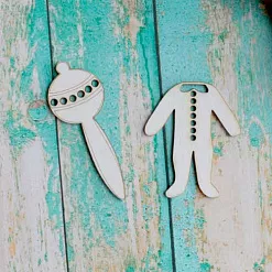 Набор украшений из чипборда "Погремушка и бодик" (ScrapКрым) Набор украшений из чипборда "Погремушка и бодик" (ScrapКрым)