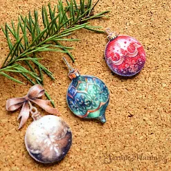 Набор тканевых высечек "Елочные шары", 33 шт (ScrapMania)