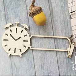 Украшение из чипборда "Рамочка с будильником" (LeoMammy)