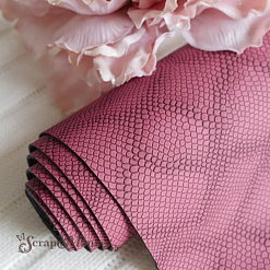 Отрез экокожи 30х70 см "Soft touch. Чешуя бордовая" (Pty Китай)